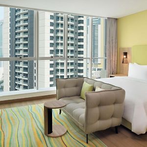 Studio 1 King City view Low floor